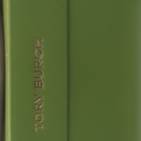 Tory Burch Women's Tan Flats with Gold Logo - Picture 6 of 7